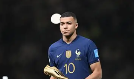 皇马中卫引援咨询姆巴佩，科纳特与于帕成候选焦点